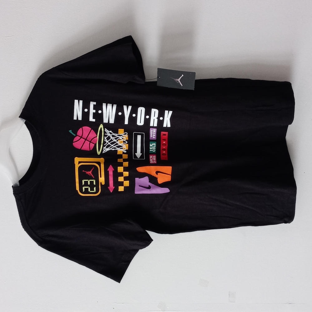 BRAND NEW AIR JORDAN ACTIVE TEE
